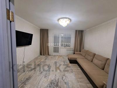 3-комнатная квартира · 70 м² · 5/10 этаж, Бозтаева 40 — Квартира находиться район океан, ресторан Ак тилек. по новой дороге за 18 000 ₸ в Семее