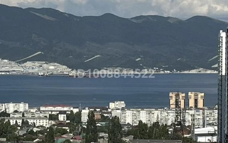 2-комнатная квартира · 75 м² · 6/18 этаж, Куникова 55 к 1 — Мысхакское шоссе/Куникова за 71 млн ₸ в Новороссийске — фото 2
