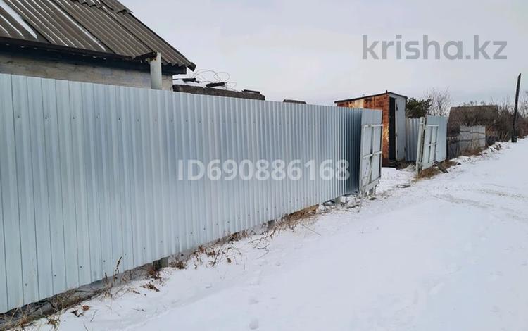 Дача · 4 комнаты · 60 м² · 5 сот., Земляничная 1 — Первая улица от садоводства за 3.8 млн 〒 в Павлодаре — фото 2