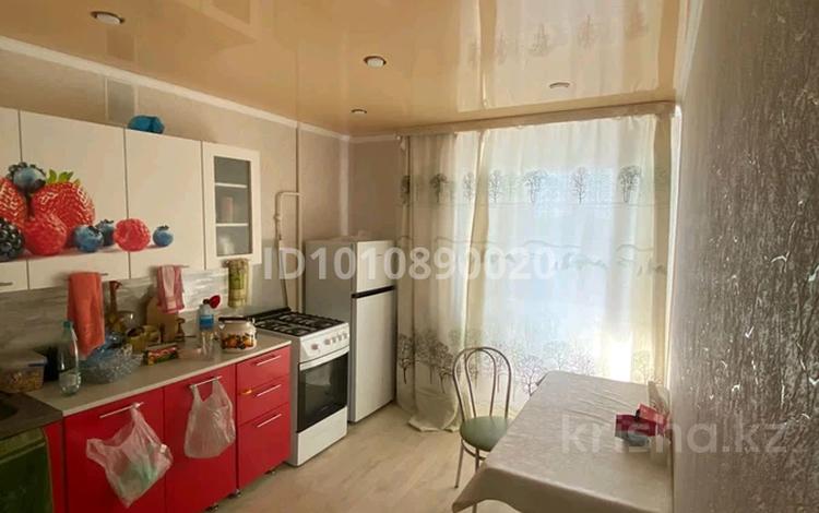 1-бөлмелі пәтер · 41.9 м² · 8/9 қабат, Курмангазы 152, бағасы: 14.8 млн ₸ в Уральске, мкр Школьник — фото 2