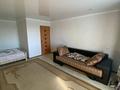 1-бөлмелі пәтер · 41.9 м² · 8/9 қабат, Курмангазы 152, бағасы: 14.8 млн ₸ в Уральске, мкр Школьник — фото 2