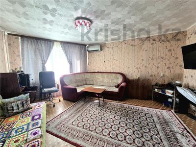 4-комнатная квартира · 90 м² · 8/9 этаж, 8 МКР за 18.5 млн ₸ в Темиртау
