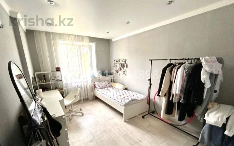2-комнатная квартира · 54 м² · 3/9 этаж, Мкр. Кунаева 2 за 21 млн ₸ в Уральске — фото 10