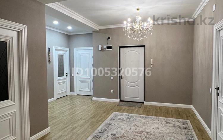 4-комнатная квартира · 133 м² · 8/10 этаж, 17-й мкр 103 за 65 млн ₸ в Актау — фото 3