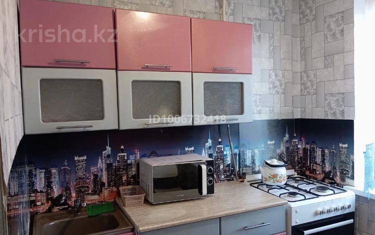2-бөлмелі пәтер · 50 м² · 1/5 қабат, Доспанова 102 — Сити Центр, бағасы: 130 000 ₸ в Уральске, мкр Школьник — фото 7