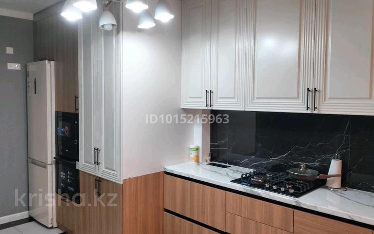 2-бөлмелі пәтер · 75 м² · 2/9 қабат, мкр Шымсити 50, бағасы: 35.5 млн ₸ в Шымкенте, Абайский р-н — фото 4