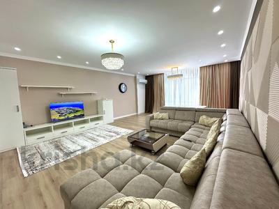4-комнатная квартира · 230 м² · 5/6 этаж, Ул.Рахмадиева 2/3 — проспект Аль-Фараби за 1.2 млн 〒 в Алматы, Бостандыкский р-н
