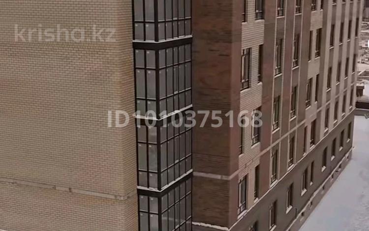 3-комнатная квартира · 122 м² · 1/5 этаж, мкр. Алтын орда 223 за 40 млн ₸ в Актобе — фото 6