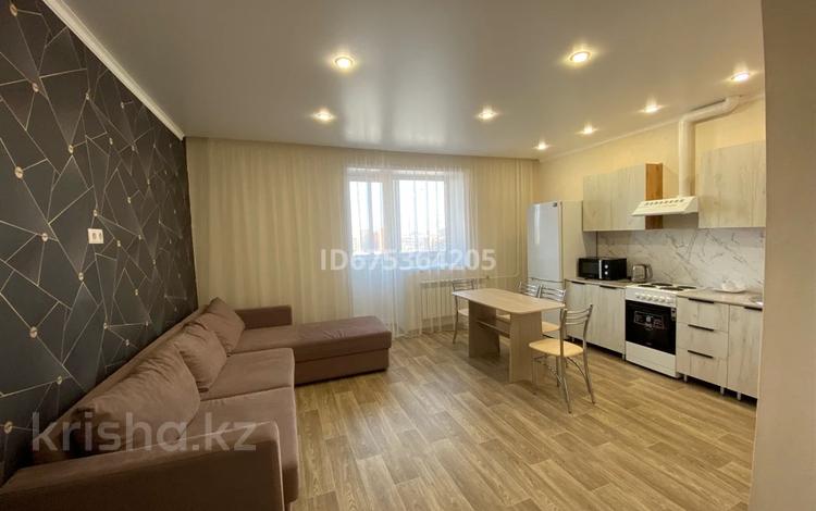 2-бөлмелі пәтер, 60 м², 8/9 қабат ай сайын, Сары Арка 2, бағасы: 180 000 〒 в Кокшетау — фото 2