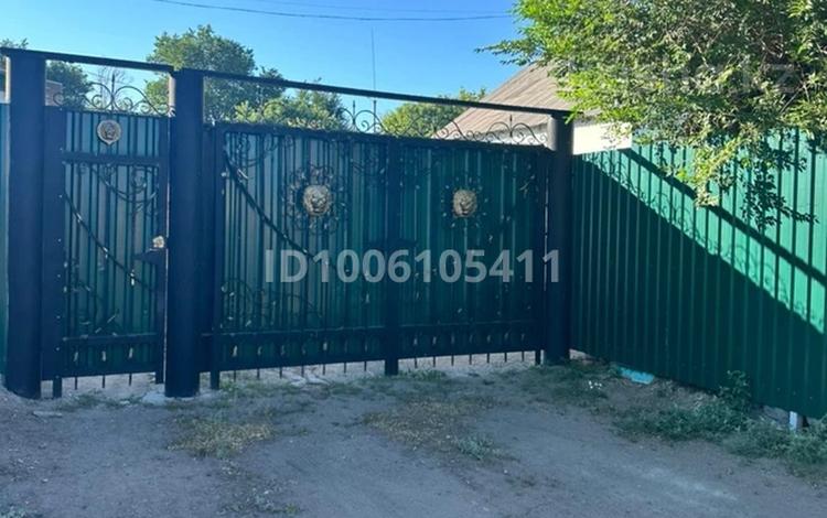 Отдельный дом · 3 комнаты · 120 м² · 8 сот., Набережная за 16.5 млн 〒 в Балхаше — фото 2