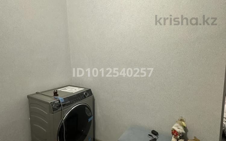 1-бөлмелі пәтер · 36 м² · 1/6 қабат, Поповича 36 — Школы, бағасы: 10 млн ₸ в Глубокое — фото 2