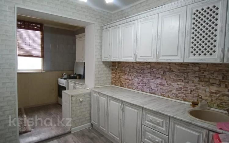 3-комнатная квартира · 70 м² · 4/5 этаж, 12-й мкр 27 за 19 млн ₸ в Актау — фото 2