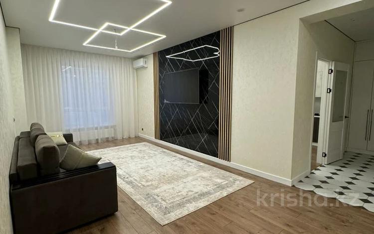 2-комнатная квартира, 79 м², 5/17 этаж помесячно, Сейфуллина 574/1 к3