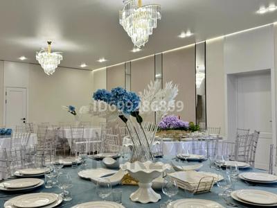 Дом · 9 комнат · 450 м², мкр Уркер 34 — 80 за 180 000 〒 в Астане, Нура р-н