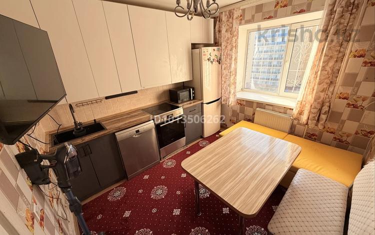 3-комнатная квартира · 76.2 м² · 7/10 этаж, Азербаева 4 — Ул.Жургенова за 35 млн ₸ в Астане, Алматы р-н — фото 2