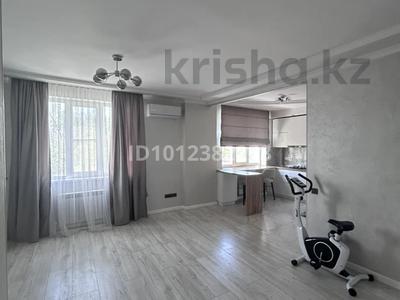 2-бөлмелі пәтер · 61.2 м² · 2/6 қабат, Ауэзова 25, бағасы: 27 млн ₸ в Атырау, мкр Жилгородок