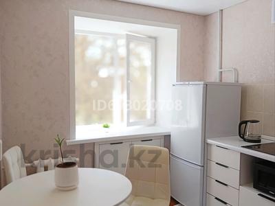 1-бөлмелі пәтер, 32 м², 2/5 қабат ай сайын, Крылова 79, бағасы: 170 000 〒 в Усть-Каменогорске