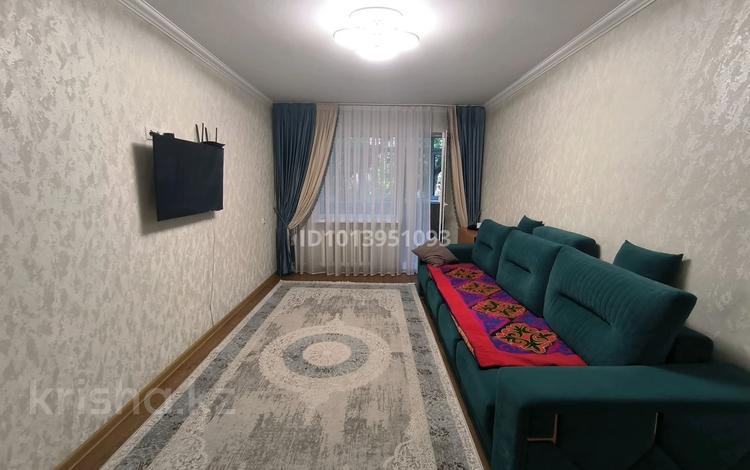 3-бөлмелі пәтер · 62 м² · 2/5 қабат, Юго-Восток ш/а., Строителей 21, бағасы: 20.5 млн ₸ в Караганде, Казыбек би р-н — фото 2