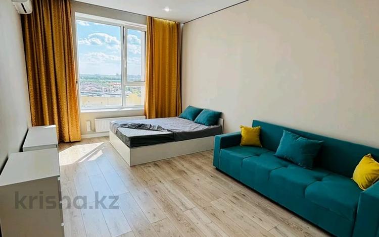 1-комнатная квартира · 43 м² · 8/9 этаж, Шамши Калдаяков 14 за 250 000 ₸ в Астане, Сарайшык р-н — фото 2