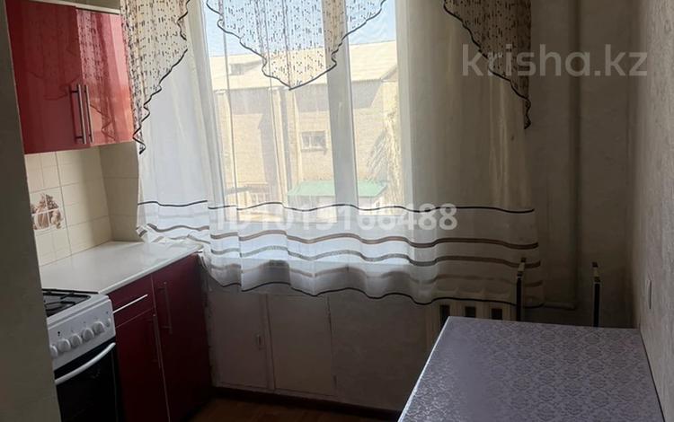 2-бөлмелі пәтер · 45 м² · 4/5 қабат, Алтынсарина 40, бағасы: 14.2 млн ₸ в  — фото 2