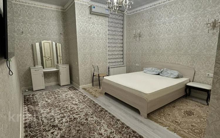 2-комнатная квартира · 100 м² · 5/9 этаж, Кунаева 65 за 300 000 ₸ в Шымкенте, Туран р-н — фото 2