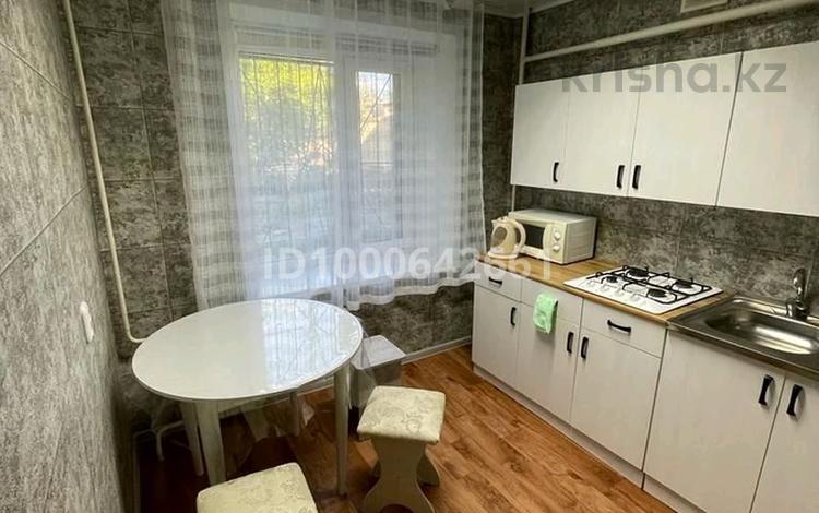2-комнатная квартира · 50 м² · 2 этаж, 6мкр за 7 млн 〒 в Лисаковске — фото 2