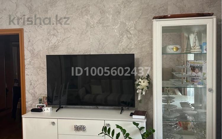 3-комнатная квартира · 63 м² · 4/9 этаж, мкр Юго-Восток, Мкр Степной 1 — Муканова/просп Республики за 27.5 млн ₸ в Караганде, Казыбек би р-н — фото 2