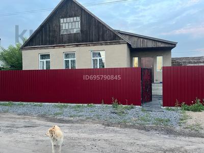 Отдельный дом · 3 комнаты · 69 м² · 10 сот., Пришахтинск, Мясникова 70 за 16 млн 〒 в Караганде, Алихана Бокейханова р-н