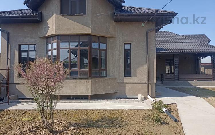 Отдельный дом · 5 комнат · 240 м² · 10 сот., мкр Нуртас — Гулдала за 80 млн ₸ в Шымкенте, Каратауский р-н — фото 2