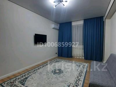 2-комнатная квартира · 46 м² · 2/14 этаж, 17-й мкр 6 за 3 000 〒 в Актау