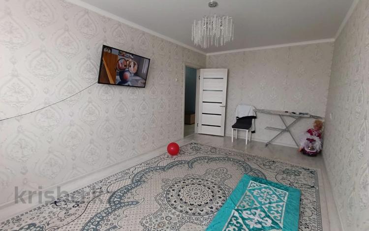 3-бөлмелі пәтер · 62.3 м² · 4/5 қабат, Абая 64, бағасы: ~ 20.8 млн ₸ в Уральске — фото 2