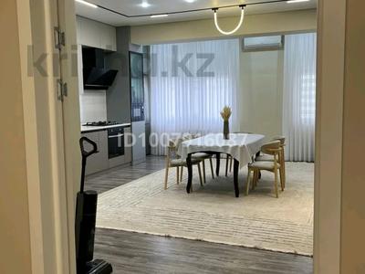4-комнатная квартира · 210 м² · 5/10 этаж, 18 5 за 95 млн ₸ в Актау, 18-й мкр 