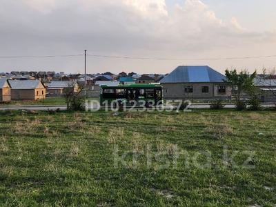 Участок · 8 соток, жилой массив Кайнар Булак, Уста Мухамата — Налево с пр. Байдибек би за ~ 150 млн ₸ в Шымкенте, Абайский р-н