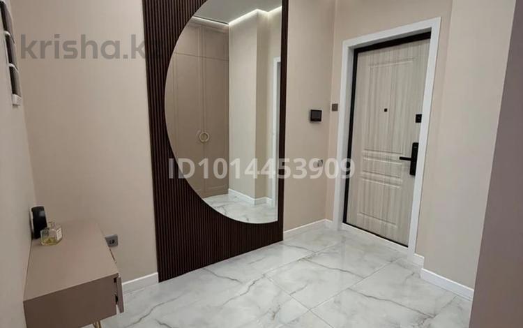 2-комнатная квартира · 49 м² · 18/22 этаж, Туран 39а за 450 000 ₸ в Астане, Нура р-н — фото 2