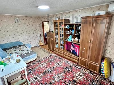 2-комнатная квартира · 45 м² · 3/3 этаж, мкр Кокжиек 32 за 25.5 млн ₸ в Алматы, Жетысуский р-н