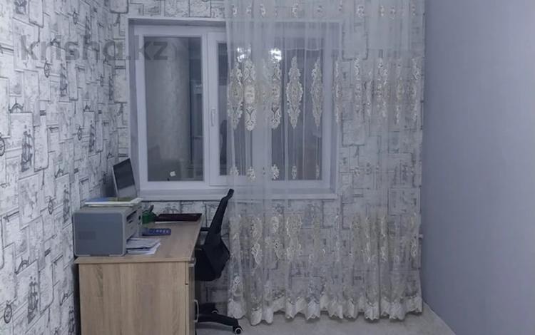 2-комнатная квартира · 45.7 м² · 4/4 этаж, Самал мкр (3мкр) 9 за 12.5 млн ₸ в Жанаозен — фото 2