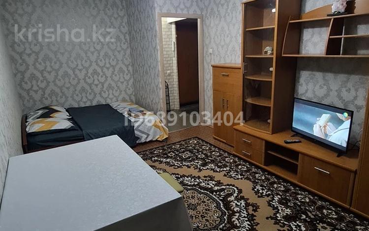1-бөлмелі пәтер · 32 м² · 2/5 қабат, Микрорайон Каратау 9 — Призедентского парка, бағасы: 10 000 ₸ в Таразе — фото 2