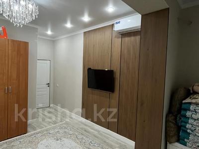 4-бөлмелі пәтер · 125 м² · 1/7 қабат, 19-ш/а. 21, бағасы: 49 млн ₸ в Актау, 19-й мкр