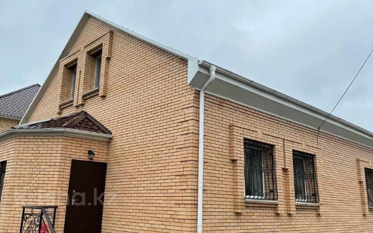 Отдельный дом · 9 комнат · 264.8 м² · 10 сот., Садовая за 200 млн ₸ в Костанае — фото 2