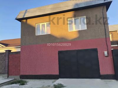 Отдельный дом · 8 комнат · 200 м² · 5 сот., Байжигит Абдразакова 16 — Токмагамбетова за 78 млн ₸ в 