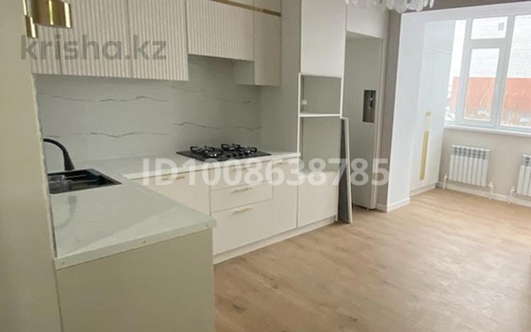 1-комнатная квартира · 53 м² · 1/9 этаж, мкр Жана Орда, 10 микрорайон 88 за 150 000 〒 в Уральске — фото 2