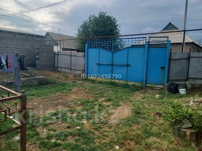 Отдельный дом · 4 комнаты · 160 м² · 10 сот., мкр Азат 200 за 18 млн ₸ в Шымкенте, Енбекшинский р-н
