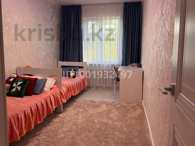 3-комнатная квартира · 62 м² · 5/5 этаж, мкр Аксай-3 3 — Толе би Момышулы за 39 млн 〒 в Алматы, Ауэзовский р-н