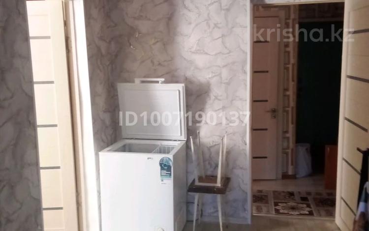 2-комнатная квартира · 40 м² · 1/5 этаж, Касмическая 18а — Школа √16 за 8 млн ₸ в  — фото 2