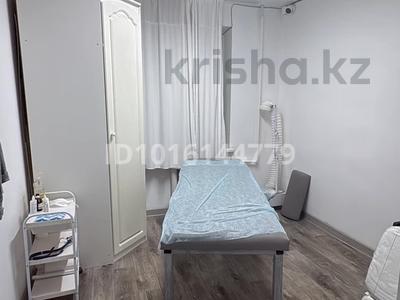 1 бөлме · 43 м² · 1/10 қабат, Гүлдер 3 ш/а. 19, бағасы: 200 000 ₸ в Караганде, Казыбек би р-н