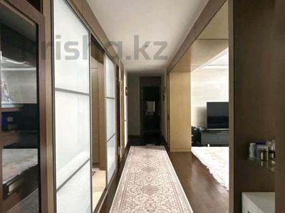 4-комнатная квартира · 190 м² · 5/18 этаж, Байтурсынова 1 за 120 млн 〒 в Астане