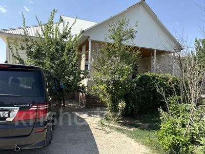 Продажа домов и дачи в Шымкенте: Отдельный дом · 4 комнаты · 155 м² · 10 сот., мкр Бозарык 2 за 37 млн 〒 Отдельный дом · 4 комнаты · 155 м² · 10 сот., мкр Бозарык 2 за 37 млн 〒 в Шымкенте, Абайский р-н