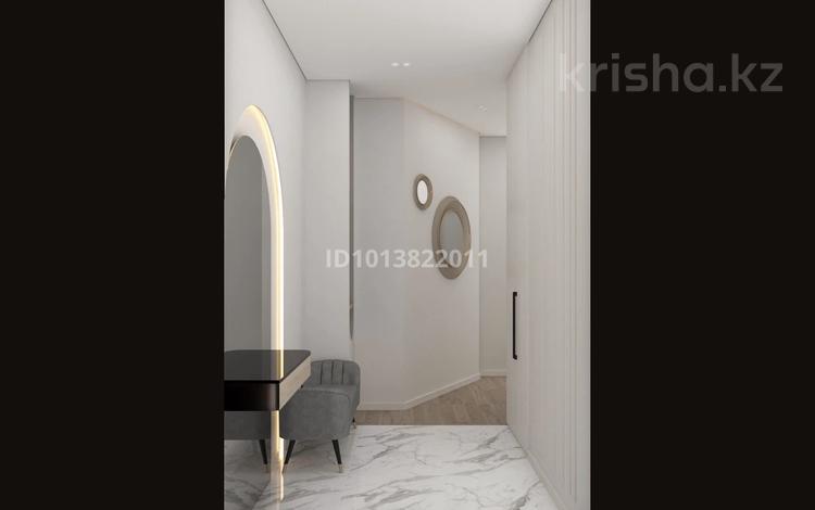 3-комнатная квартира · 77.8 м² · 2/17 этаж, Букетова 3 за 35 млн ₸ в Караганде, Казыбек би р-н — фото 2