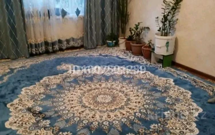 2-бөлмелі пәтер · 55 м² · 1/5 қабат, Рыскулова 55 — Мади магазин. 23/24 ші мектеп жақын., бағасы: 10 млн 〒 в Кентау — фото 2