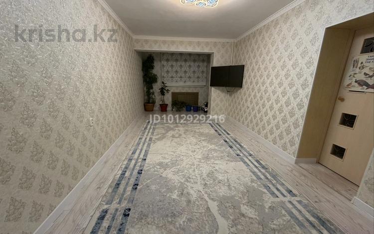 3-бөлмелі пәтер · 70 м², 5-й мкр 27, бағасы: 150 000 ₸ в Актау — фото 2